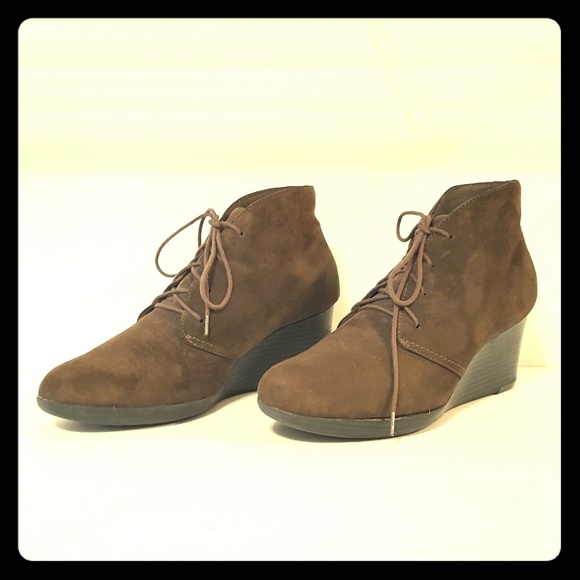 Clarks Shoes - CLARKS 9W Brown Suede Lace Up Wedge Ankle Booties